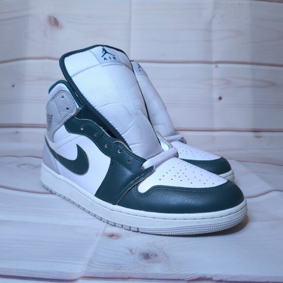 Air Jordan 1 Mid SE Oxidized Green Sail White Grey FQ7720 103 main image 9
